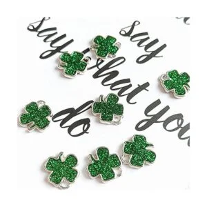 Paquete de 25 colgantes de trébol de cuatro hojas con