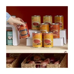 YouCopia ShelfSteps Organizador de latas 3 estantes_3