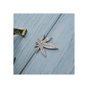 Wixine 50 colgantes de hoja de arce de 0.984 x 0.866 in