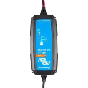 Victron Energy Blue Smart IP65 1224Volt 515 amperes_1