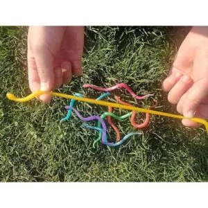 UpBrands 96 juguetes elásticos de serpientes de 6 pulgadas_6