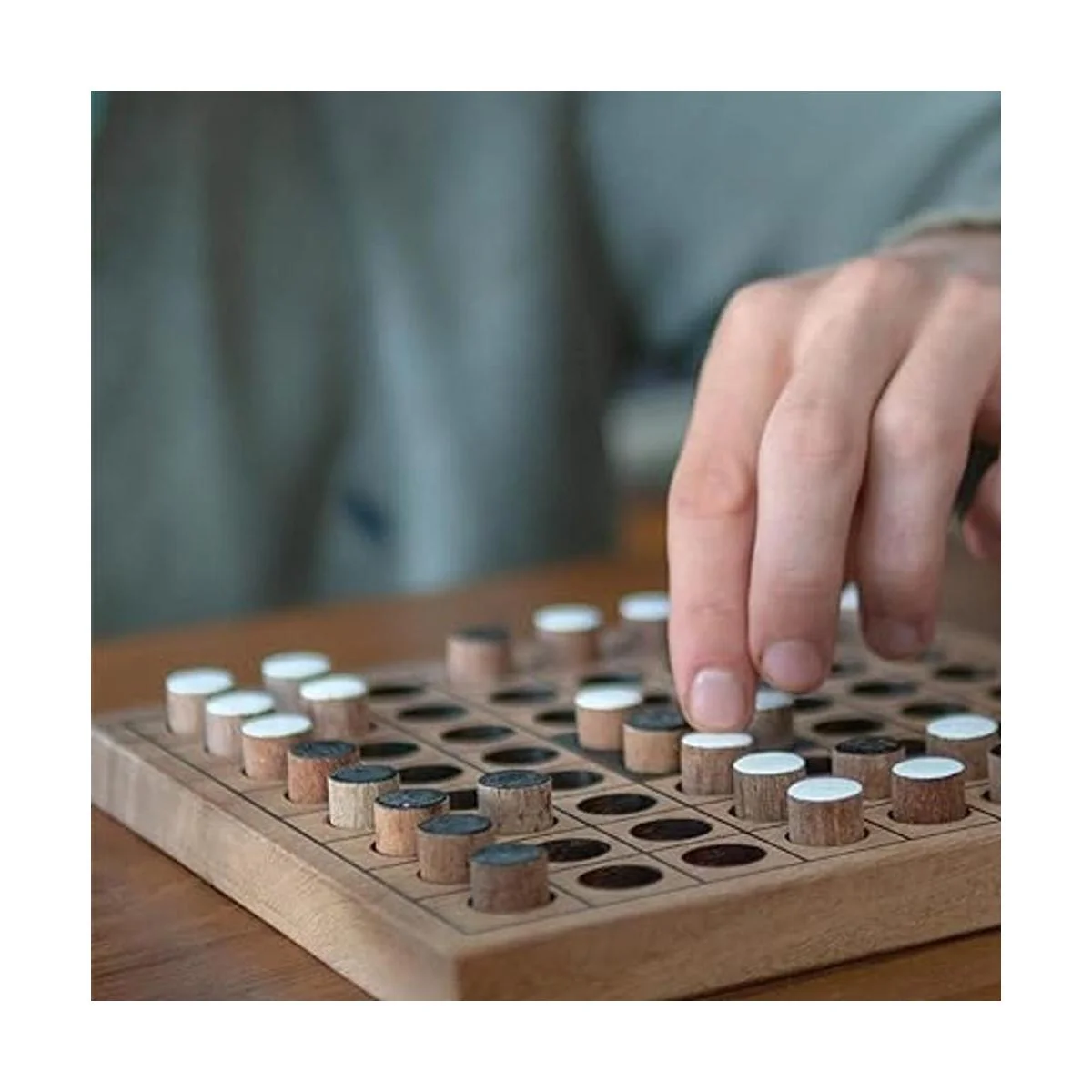 Un juego de mesa clásico Othello Juegos de estrategia de_5