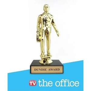Trofeo de premio Dundie la mercancía de la serie The_4