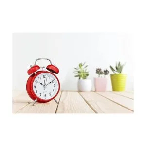 Bernhard Products Reloj despertador analógico de 4