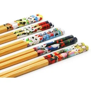 5 pares de palillos y 6 bonitos soportes para palillos de