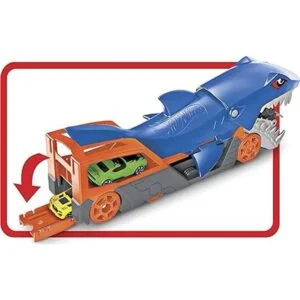 Hot Wheels Shark Chomp Transporter Playset con un auto a_5