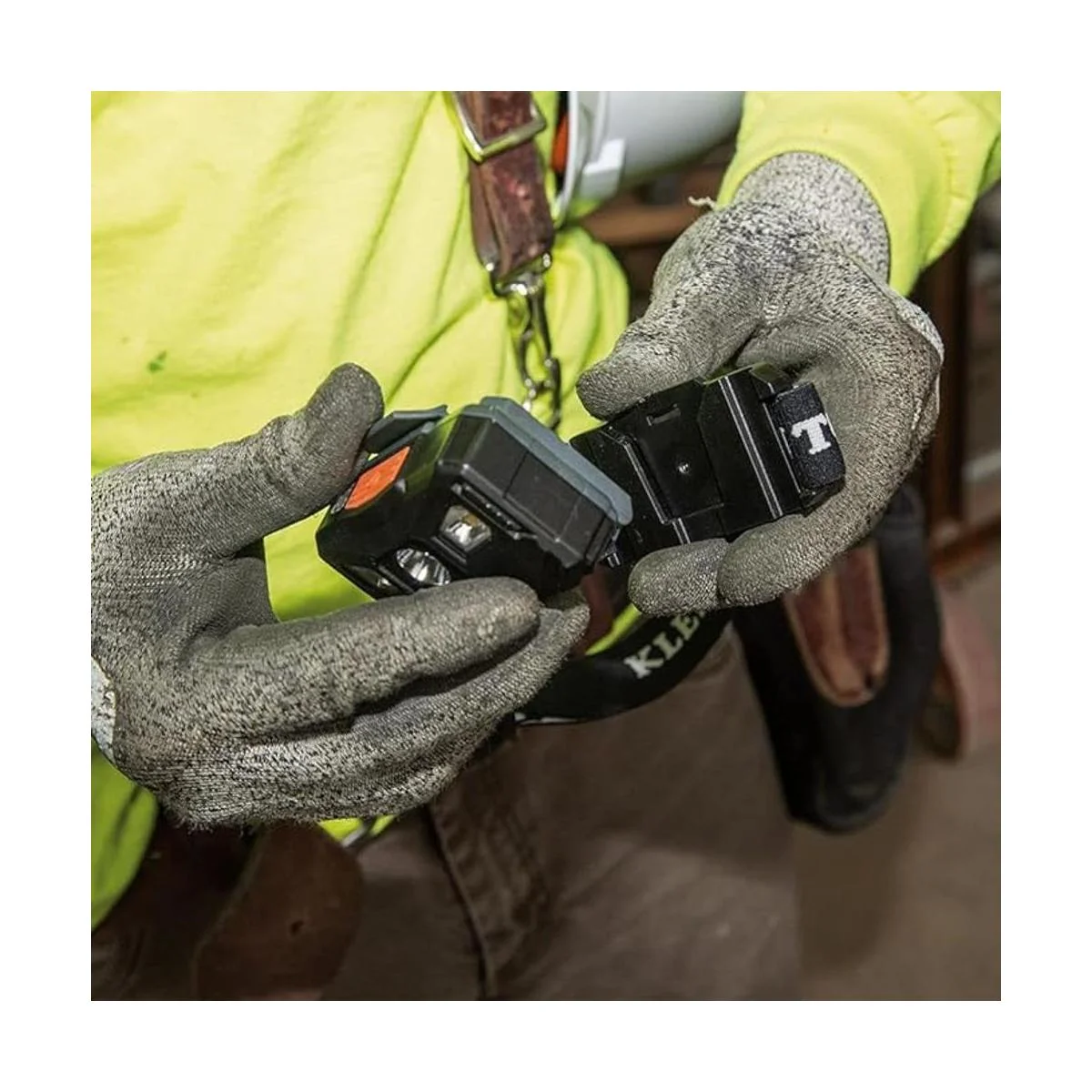 Klein Tools 56048 Faro LED recargable de apagado_5