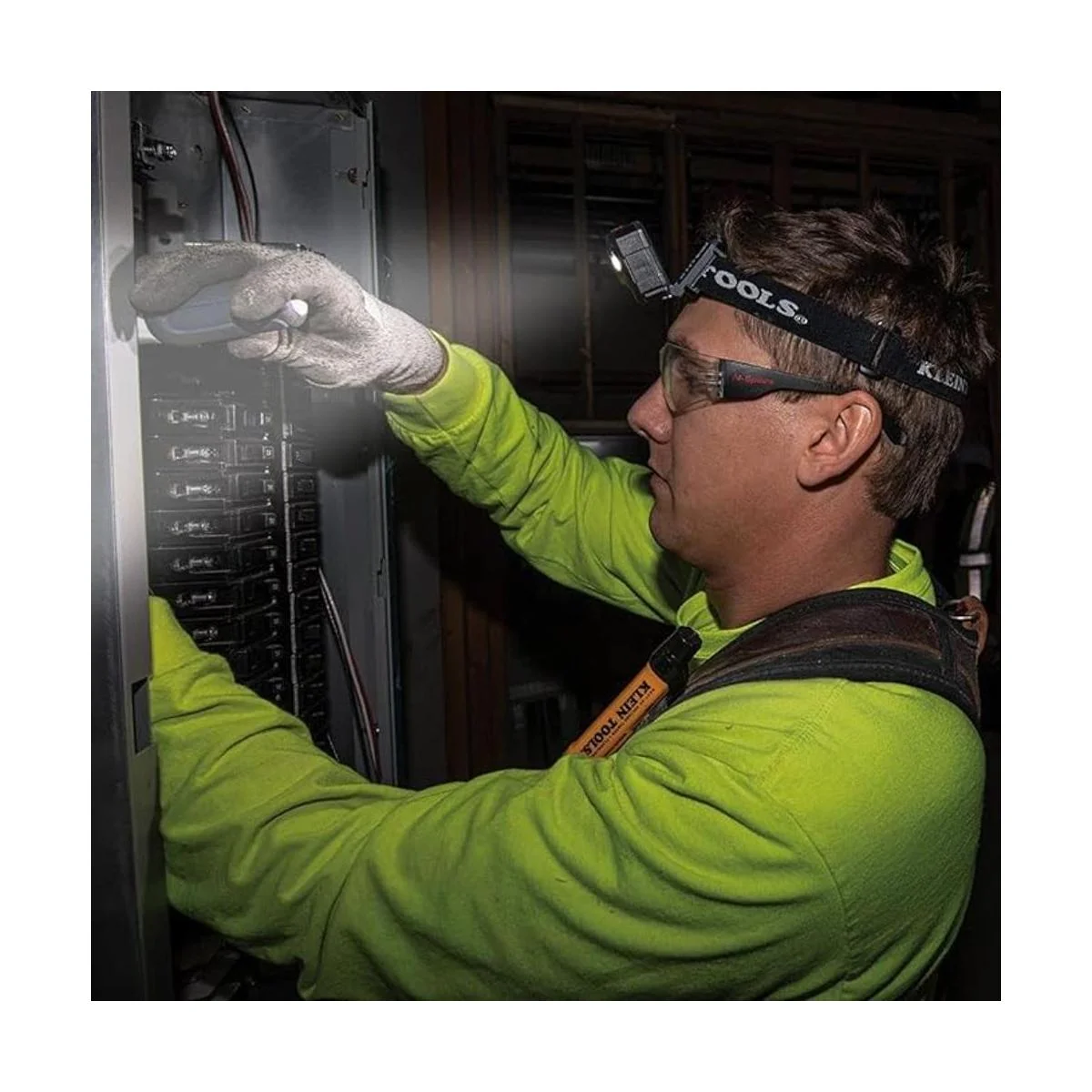 Klein Tools 56048 Faro LED recargable de apagado_3