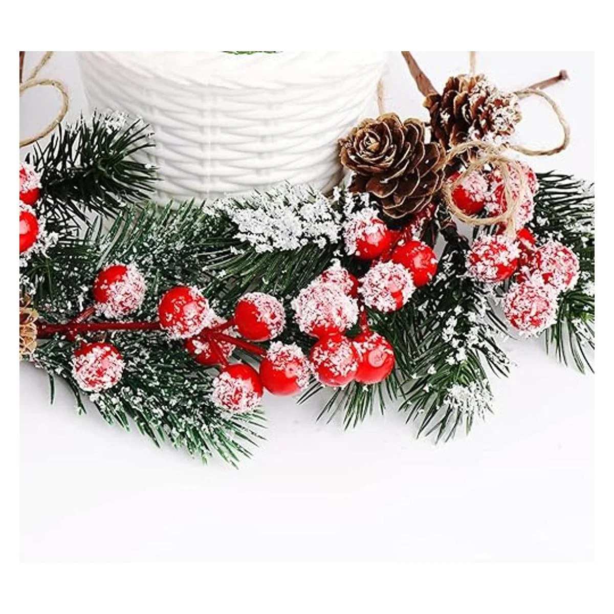 FUTERLY 10 Pcs Christmas Berries Pine Cones for DIY