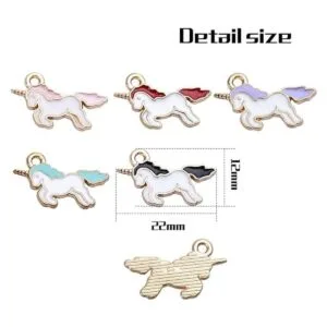 30 colgantes de unicornio esmaltados chapados en oro