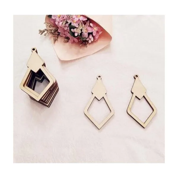 30 pendientes de madera sin terminar con forma de diamante_3
