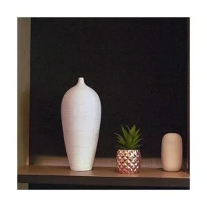 Decoración artificial de suculenta en maceta tipo piña.