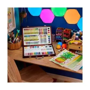 Crayola Juego de arte de madera más de 80 piezas artes y