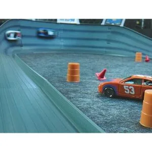 Far Out Toys NASCAR Crash Circuit Circuito corto de_6