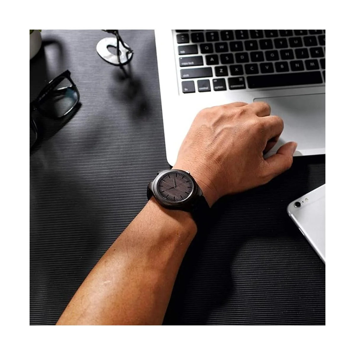 Fodiyaer Reloj de madera grabado personalizado regalo