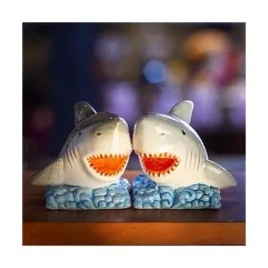 Pacific Giftware Sharks on The Sea Juego de salero y_6