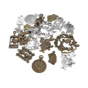 20 dijes mixtos de alicia en el país de las maravillas de