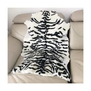 Alfombra con estampado de animales. Tigre blanco