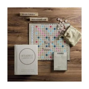 Colección de estante de juegos de mesa clásicos Scrabble_3