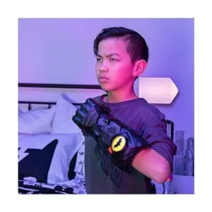 BATMAN Guantelete interactivo con más de 15 frases y