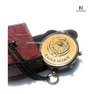 Brújula de trabajo de estilo vintage con grabado de águila_5