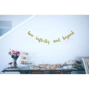 Bandera de cumpleaños de 2 años de edad con diseño de dos_2