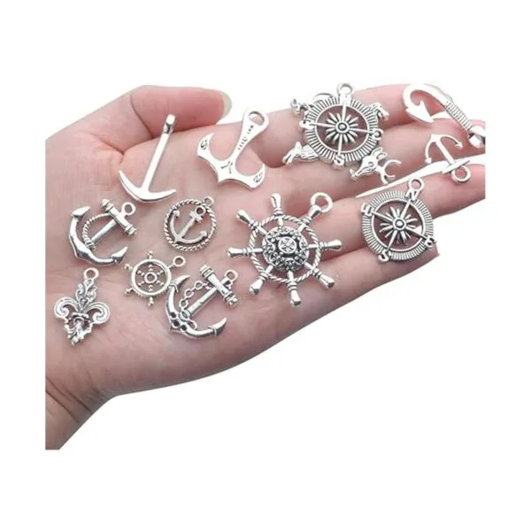 Colección de dijes náuticos 3.53 oz alrededor de 50