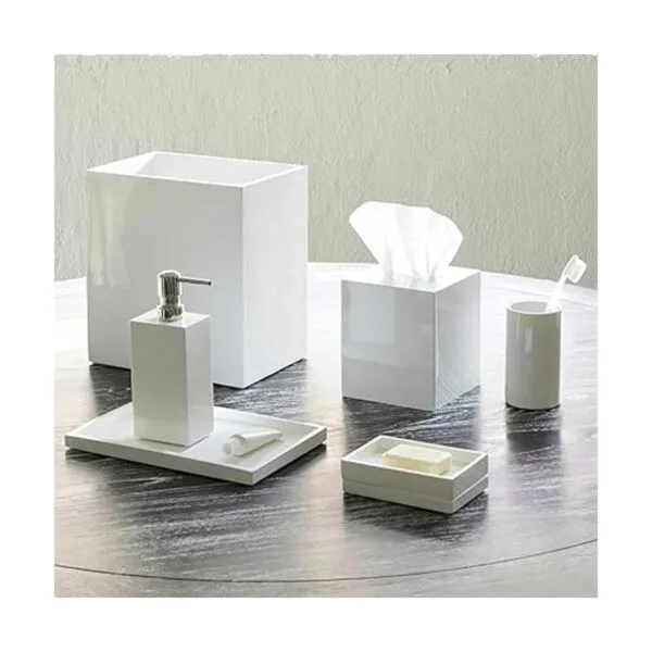 Jonathan Adler Papelera de baño de laca talla única_5