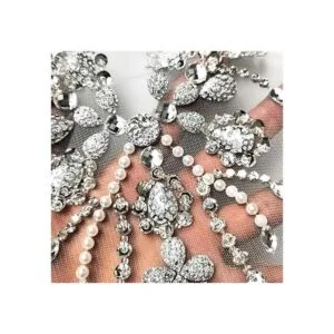 Brillantes cuentas con cuello en V de color plateado_2