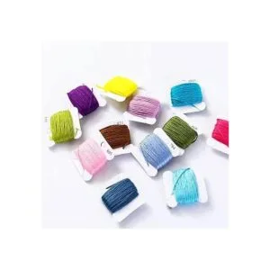 230 bobinas de hilo de plástico de colores con enrollador