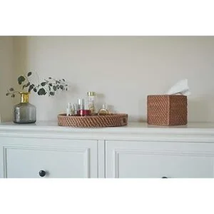 Bandeja redonda de ratán tejida con asas para desayuno