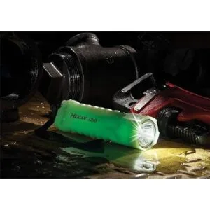 Pelican 3310PL Linterna LED de emergencia cuerpo_4