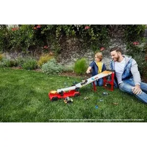 Hot Wheels Monster Trucks Downhill Race Go Set de juego_2