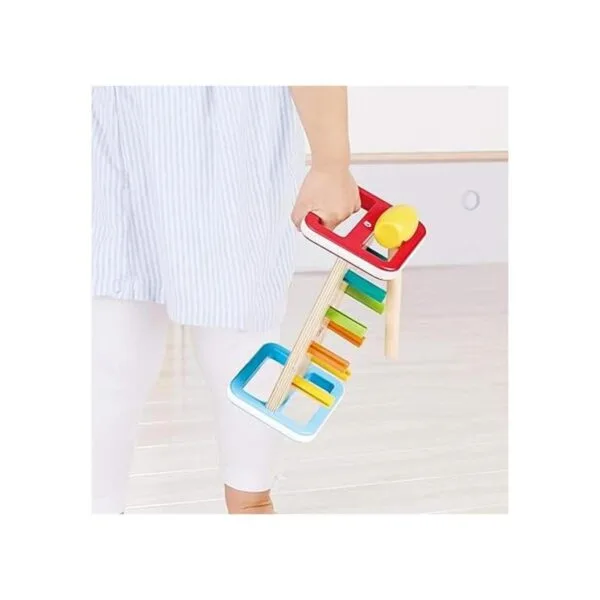 Hape Rainbow Pounder Banco de madera con martillo azul_3