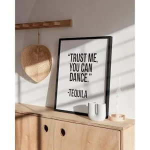 Haus and Hues Divertida decoración en blanco y negro_3