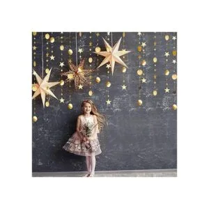 Guirnalda de fiesta de estrellas pequeñas doradas con