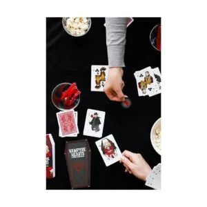 Chronicle Books Vampyre Hearts Un juego de trucos juegos_4