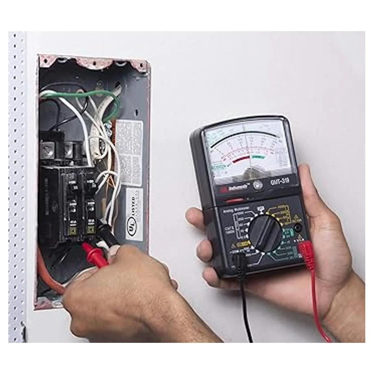 Gardner Bender GMT312 multímetro analógico._6