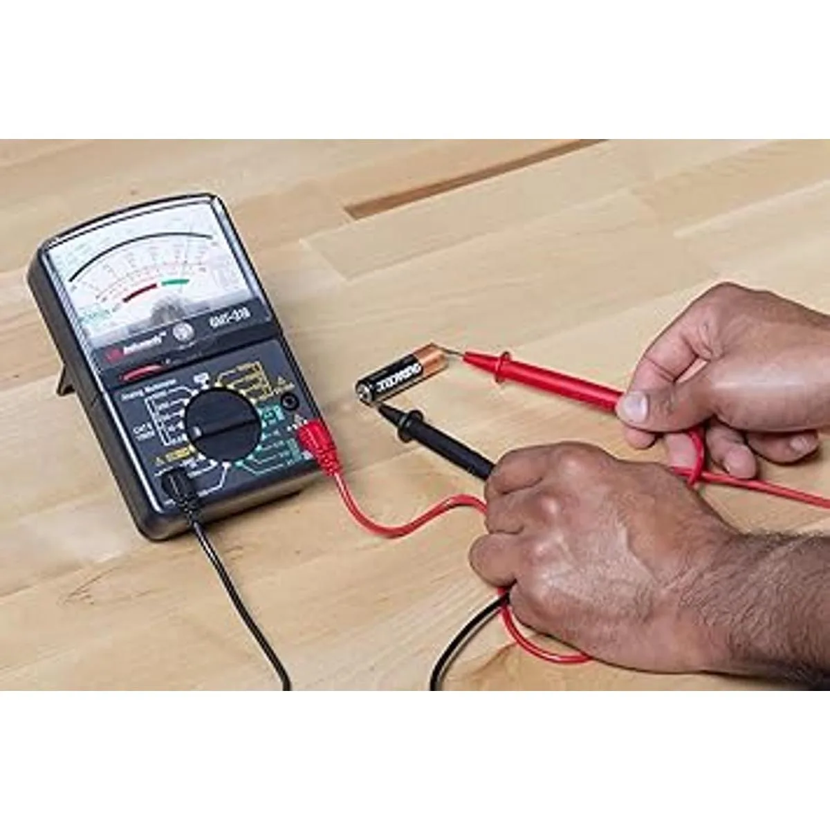 Gardner Bender GMT312 multímetro analógico._5