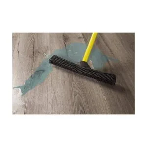 Escoba para remover el pelo de mascotas con rasqueta y_6