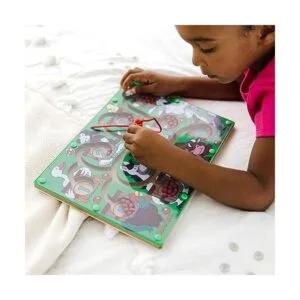 Laberinto con varita magnética Melissa Doug. Actividad_6