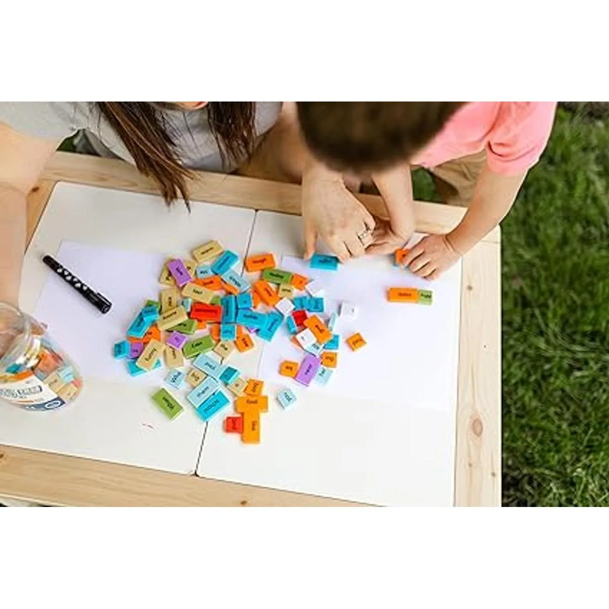 Educational Insights Dominó de construcción de oraciones_2