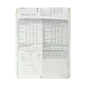 McCalls M4139 Disfraz de capa con forro y sin forro para_3