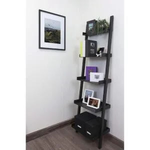 Kiera Grace lbum de fotos se sostiene