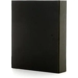 Kiera Grace lbum de fotos se sostiene