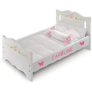 Cama para muñecas con cobertor blanco y rosa_3