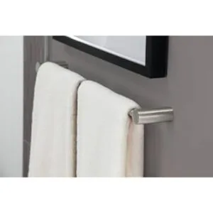 Moen Align 24 pulgadas toallero de barra para cuarto de_2