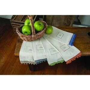 Heritage Lace clásico Pom Pom tener Fe toalla de té_4