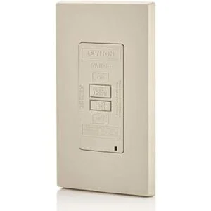 Leviton GFRBFT SmartlockPro Receptáculo GFCI de cara_4
