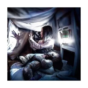 Linterna LED más brillante para campamento y huracán_4